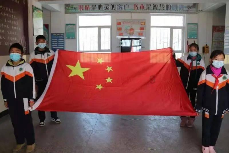 罗曼股份-10.0%跌停,总市值42.74亿元